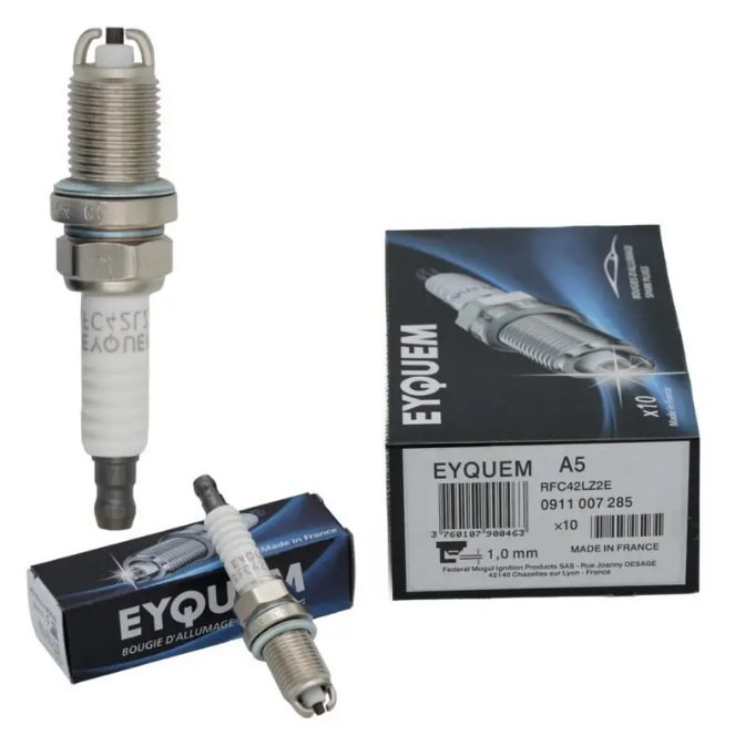 شمع خودرو اکیوم EYQUEM A5 RFC42LZ2E دو پلاتین اورجینال فرانسه - بسته 4 عددی